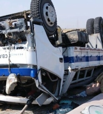 У Пакистані смертник врізався в авто поліції