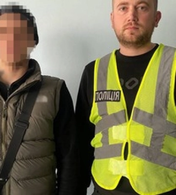 Не понравился внешний вид: в Киеве избили 16-летнего парня до полусмерти, видео