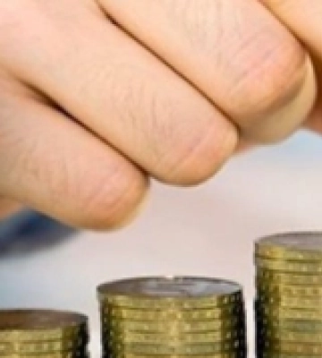 Платники податків Рівненщини продовжують тримати економічний фронт