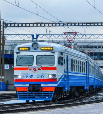 «Львівська залізниця» попередила про зміни в розкладі руху приміських поїздів