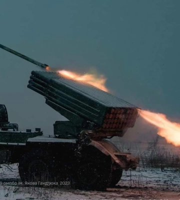 «Бої досягли найвищого рівня напруження». Сирський знову відвідав Бахмут