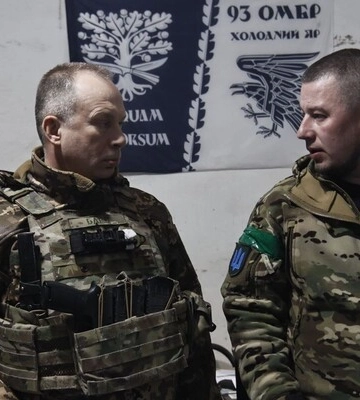 Бои за Бахмут достигли наивысшего уровня напряжения — Сырский