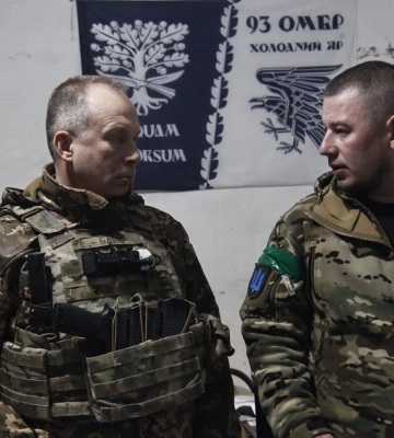 «Бои достигли наивысшего уровня напряжения». Сырский снова посетил Бахмут