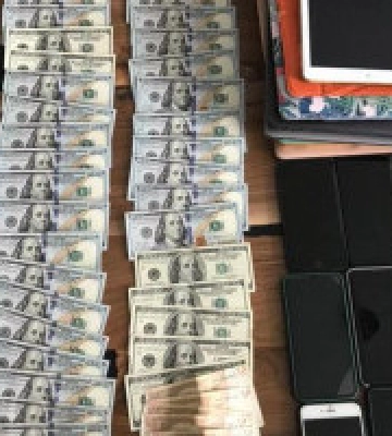 Займались криптовалютою: у Києві зловмисники не сплатили 71 млн грн податків