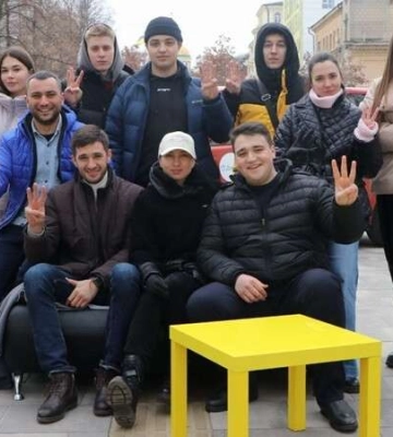 Понад 300 проєктів і заходів, гуманітарний хаб, волонтерство: Молодіжний центр Дніпра публічно відзвітував про діяльність за півтора року