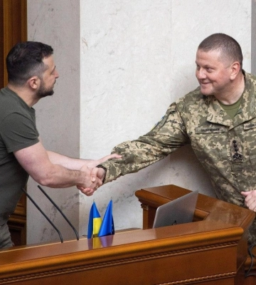 Зеленський не розуміє рішення Залужного: Bild пише про розбіжності через Бахмут
