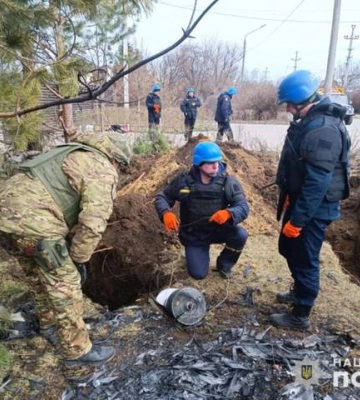 В зоне поражения – 24 дома: ночью российский дрон упал в жилой квартал в Запорожье