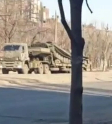 Окупанти перекидають до Маріуполя свіжу військову техніку — радник мера