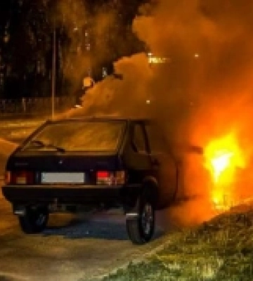 У громаді на Волині горів автомобіль