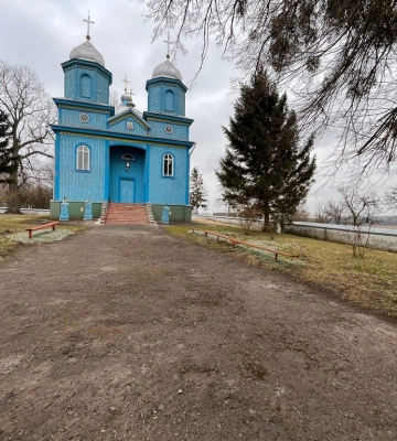 Довелося втрутитися поліції: село на Волині вирішувало, чи переходити до ПЦУ