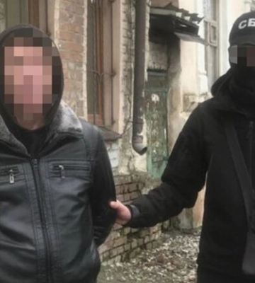У Дніпропетровській області затримали ворожого інформатора, який наводив ракети на ТЦ