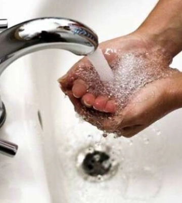 Комунальні служби працюють 24/7: яка ситуація з водою та теплом у Дніпрі станом на ранок 5 березня