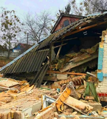 На Київщині вибухнув будинок: господар лише запалив свічку (ФОТО)