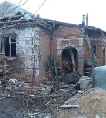 Враг обстреливает приграничье Харьковщины, повреждены дома, ранен мужчина, - ОВА