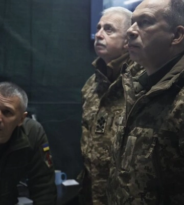 На штурм Бахмута россияне бросили наиболее подготовленные отряды — Сырский