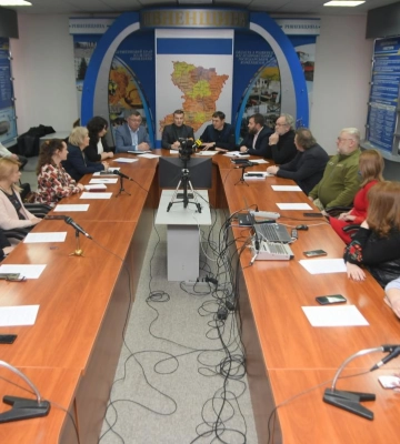 Більше 34 тисяч пакунків для понад 100 тисяч людей: кому і як допоміг Рівненський волонтерський штаб