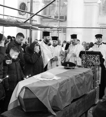 У Луцьку провели в останню путь захисника «Азовсталі» Андрія Ніколайчука (відео)