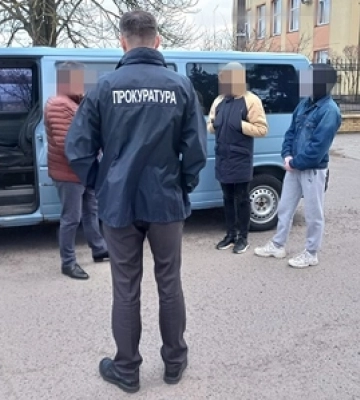 На Волині затримали посадовця на хабарі у 4400 доларів 