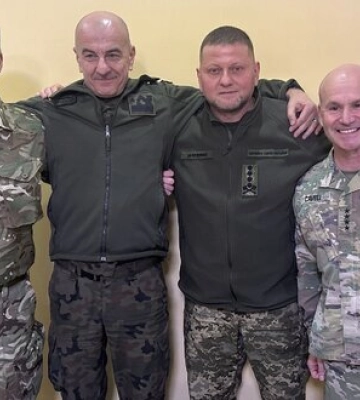 Залужный обсудил с коллегами из США, Великобритании и Польши ситуацию в Бахмуте и поставку военной помощи Украине. ФОТО