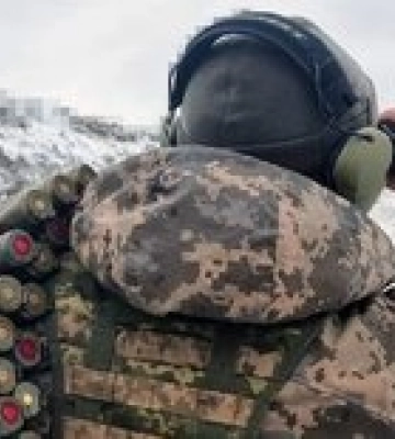 Генштаб: РФ давит на Бахмут, штурмует Авдеевку и Марьинку. Отбито более 100 атак — карта