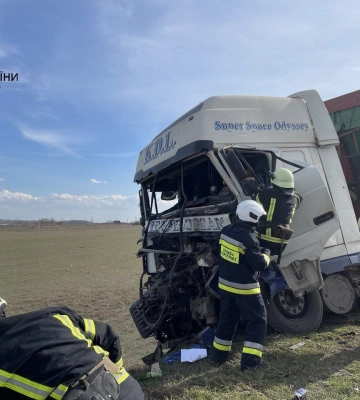 На Одещині рятувальники допомогли водію вантажівки, - ФОТО