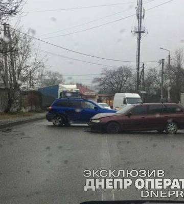 У Дніпрі через ДТП утворилися великі пробки: де не проїхати