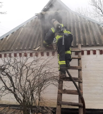 У Кропивницькому районі під час пожежі літня жінка отруїлася чадним газом