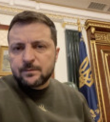 Зеленский поздравил украинок с Международным женским днем