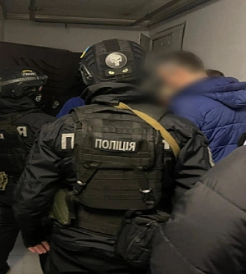 На Дніпропетровщині затримали підозрюваного, який незаконно здав в оренду 54 гектари землі