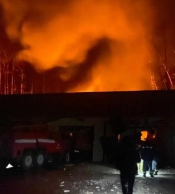 Вночі армія РФ обстріляла частину ДСНС у Святогірську, є загиблий та поранені