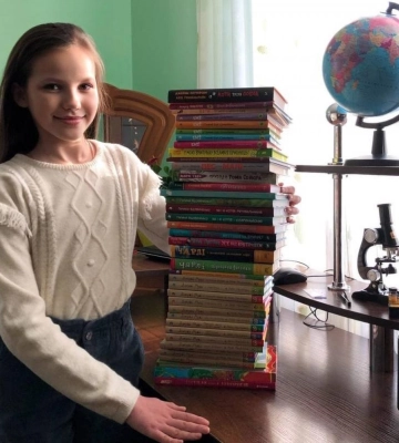 Школярка з Рівненщини створила власний книжковий блог