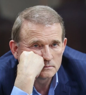 Медведчук і Козак записали активи на сотні мільйонів та пенсіонерку зі Львова – Bihus.info