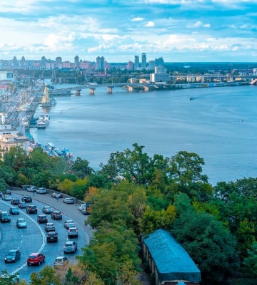 По Києву, попередньо, вдарили аеробалістичною ракетою типу “Кинджал”