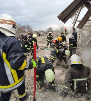 ДСНС оприлюднили фото наслідків ракетного удару на Львівщині