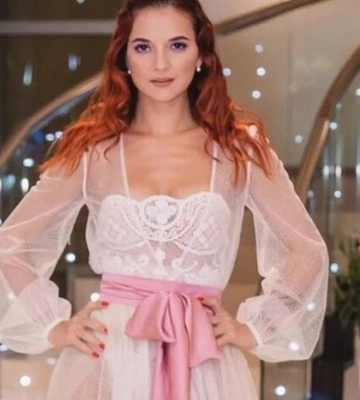 Учасниця «Холостяка» приголомшила історією про цькування через українську мову в Одесі