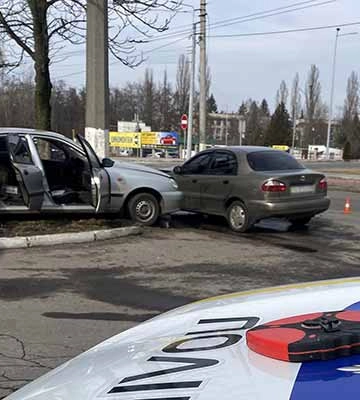 ДТП на Полтавщині: зіткнулися два автомобілі Daewoo (ФОТО, ВІДЕО)