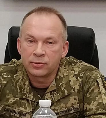 Актуальність утримання Бахмуту постійно тільки зростає, - Сирський
