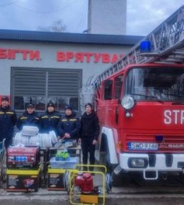 Ужгород, Мукачево, Хуст, Свалява, а відтепер ще й Виноградів: у цих міст є автодрабини, що допомагають рятувати людей з верхніх&amp;hellip;