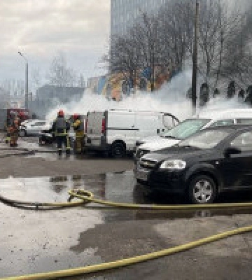 Наслідки удару по Києву: у Голосіївському районі є влучання в об&#039;єкт інфраструктури