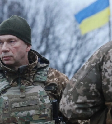 &quot;Держимся 10 месяцев, ситуация очень тяжелая&quot;: Сырский рассказал об обороне Бахмута
