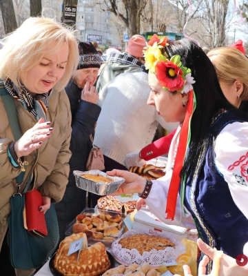 Одесские медики на благотворительной ярмарке собрали 58 тысяч гривен для ВСУ 