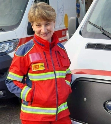 Медика з Бучі, яка рятувала людей в окупації, нагородили почесним орденом