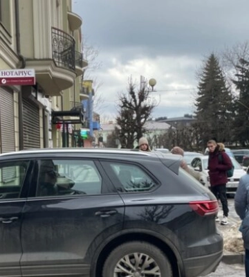 Українським водіям нагадали про важливий податок, заплатити мають усі: 25 тисяч за одну "ластівку"