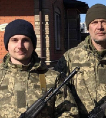 У Києві відбудеться прощання із загиблими під Бахмутом батьком та сином Хомюками