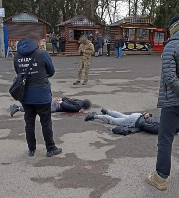 Двох вимагачів неіснуючого боргу у Дубні  затримала поліція
