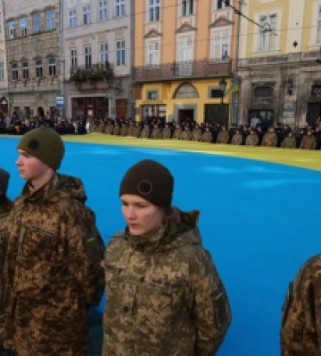 У центрі Львова військові урочисто виконали Державний Гімн України (ФОТО)