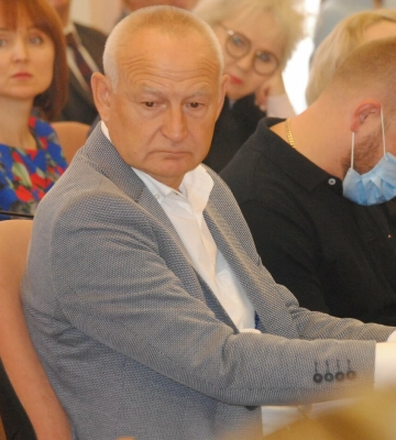 У Полтаві припинили повноваження двох депутатів міської ради