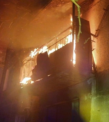 На Дніпропетровщині сталася пожежа в багатоповерхівці: є постраждалі