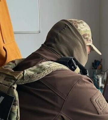 Викрито зловмисників, які продавали персональні дані українців громадянам РФ. Організатора схеми затримано, - СБУ. ФОТО