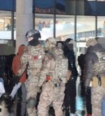 Полиция проводит обыски у возможных организаторов массовых беспорядков в центре Харькова